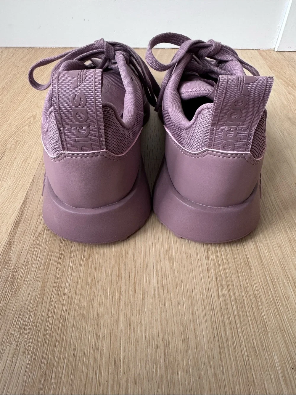 adidas very gently